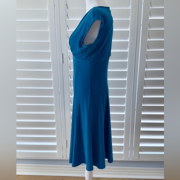 Jones New York Blue Capsleeve Dress Size 4 Work Cocktail Party - Picture 4 of 9